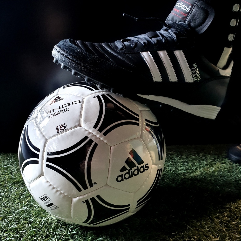 Buty adidas Mundial Team - obrazek 2