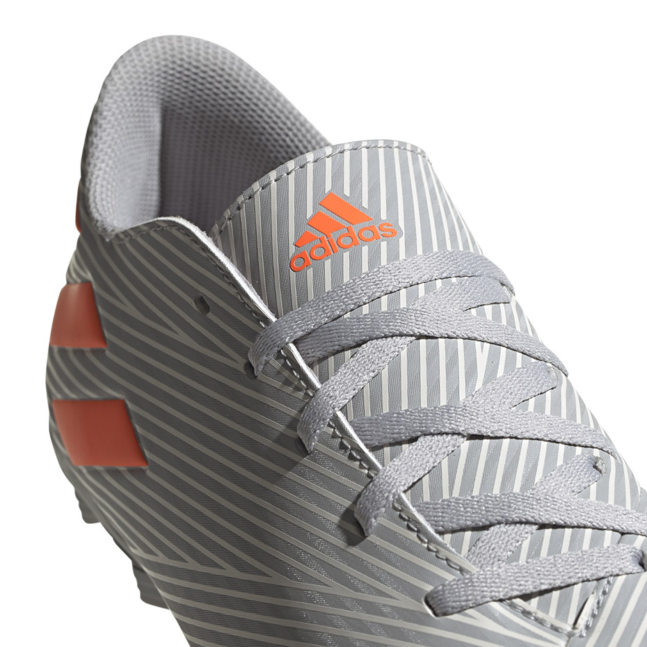 Buty piłkarskie adidas Nemeziz 19.4 FxG szare - obrazek 4
