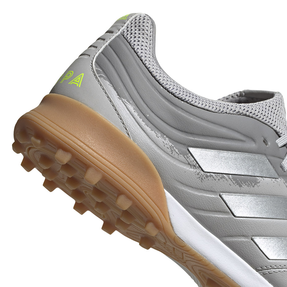 Buty piłkarskie adidas Copa 20.3 TF - obrazek 5