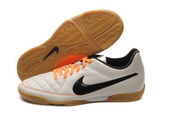 BUTY NIKE TIEMPO RIO II IC /631523 008