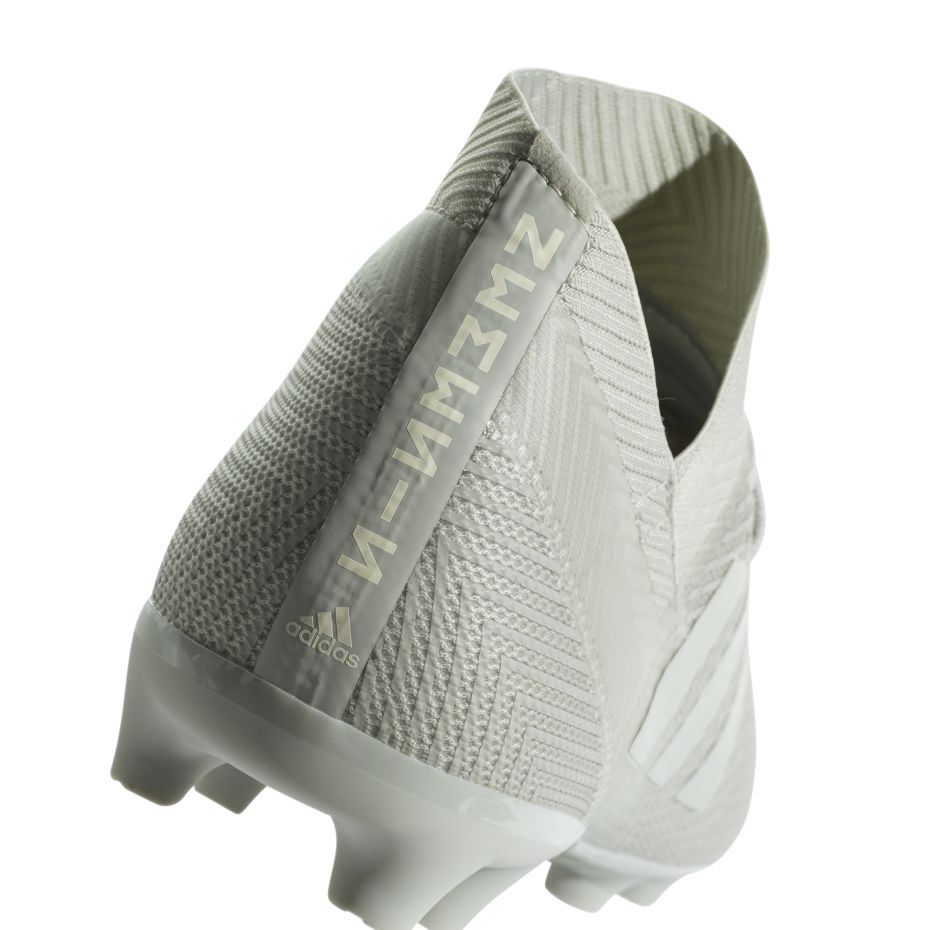 Buty piłkarskie adidas Nemeziz 18.3 FG - obrazek 25