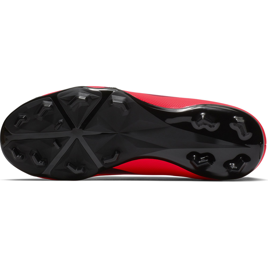 Buty piłkarskie Nike Phantom Venom Club FG JUNIOR - obrazek 18