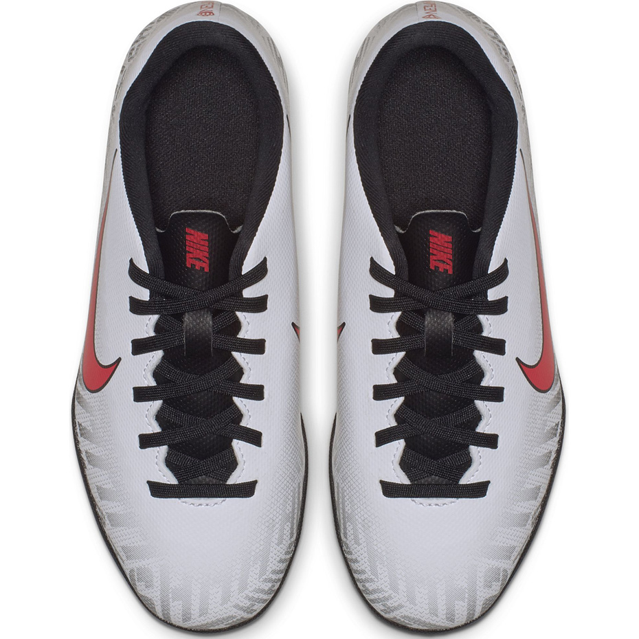 Buty piłkarskie Nike Mercurial Neymar Vapor 12 Club IC JR - obrazek 3