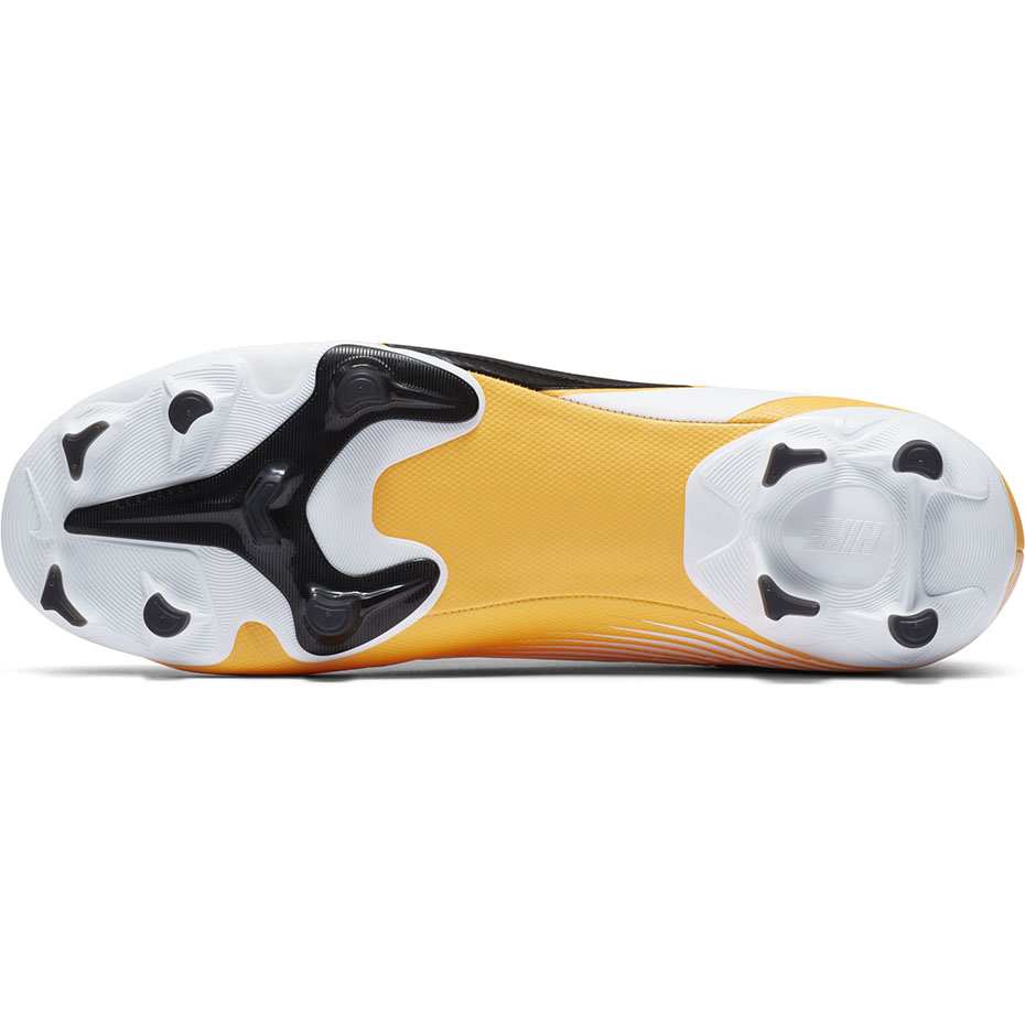 Buty piłkarskie Nike Mercurial Vapor 13 Academy FG/MG - obrazek 27