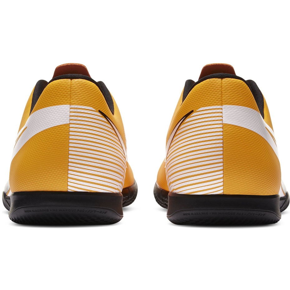 Buty piłkarskie Nike Mercurial Vapor 13 Club IC - obrazek 27