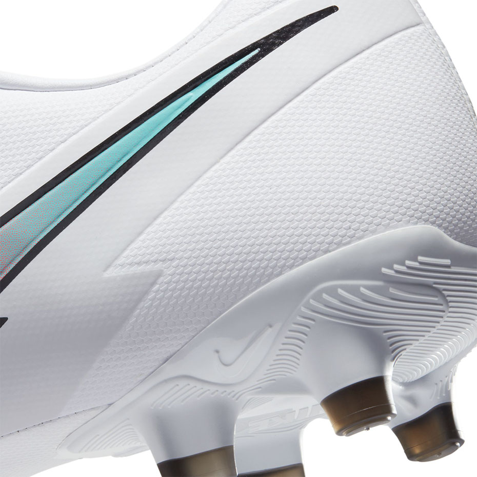 Buty piłkarskie Nike Mercurial Vapor 13 Academy FG/MG - obrazek 35