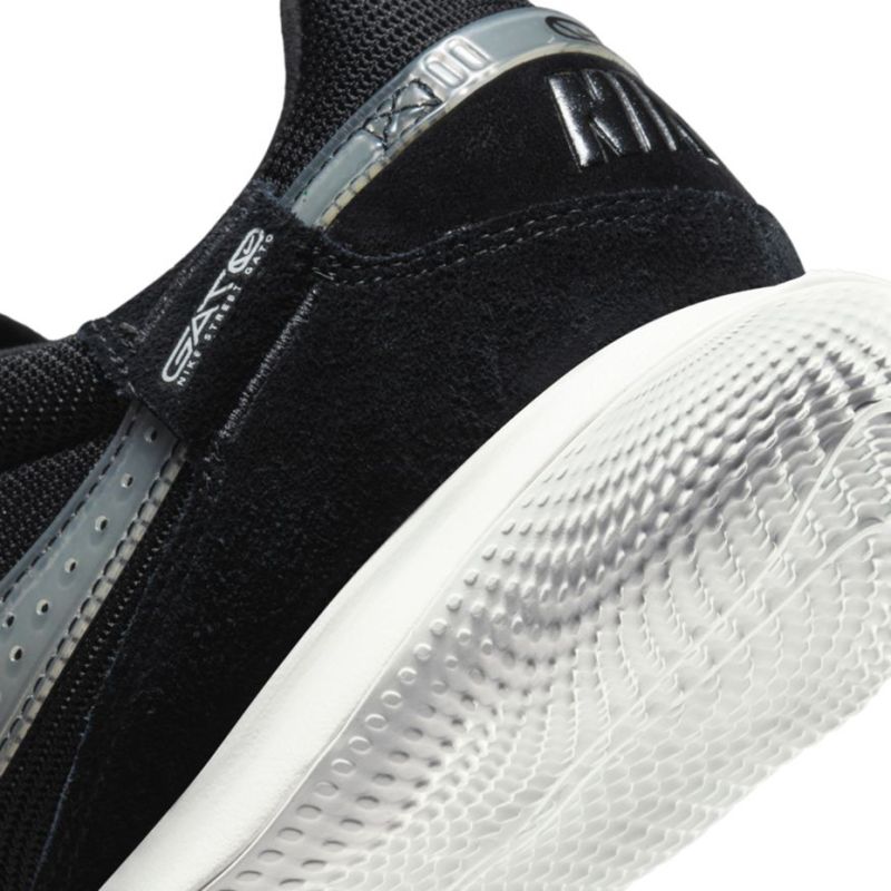 Buty piłkarskie Nike Streetgato M DC8466 010 - obrazek 16